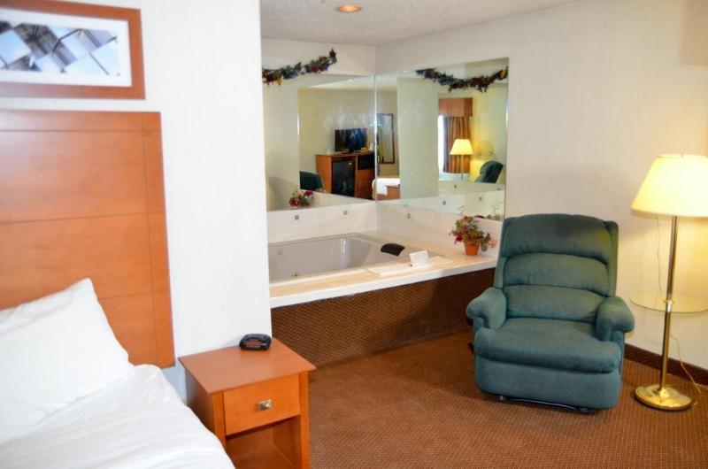 Baymont By Wyndham Port Huron Exterior foto