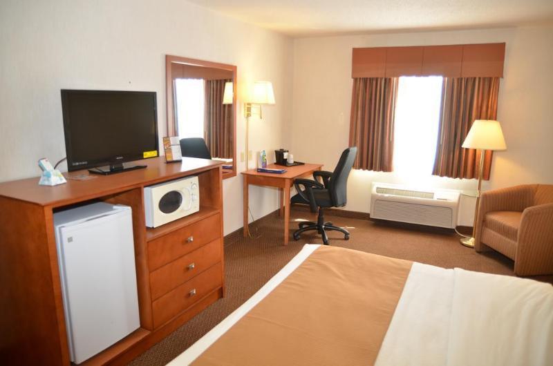 Baymont By Wyndham Port Huron Exterior foto