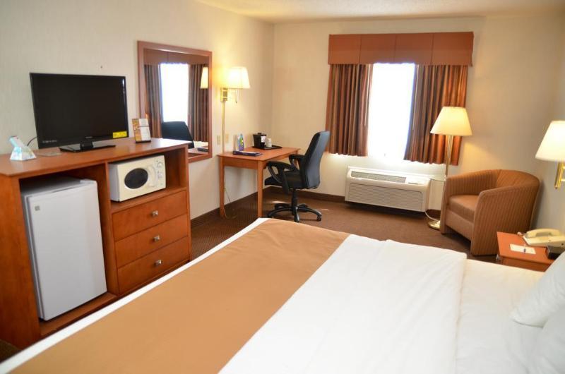 Baymont By Wyndham Port Huron Exterior foto